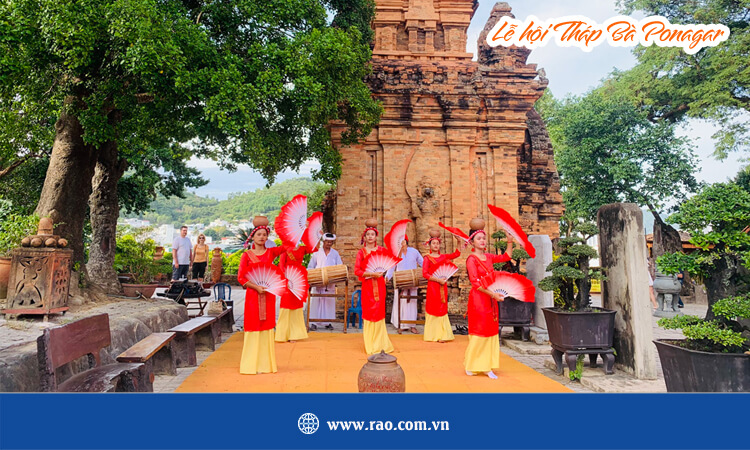 Lễ hội Tháp Bà Ponagar 